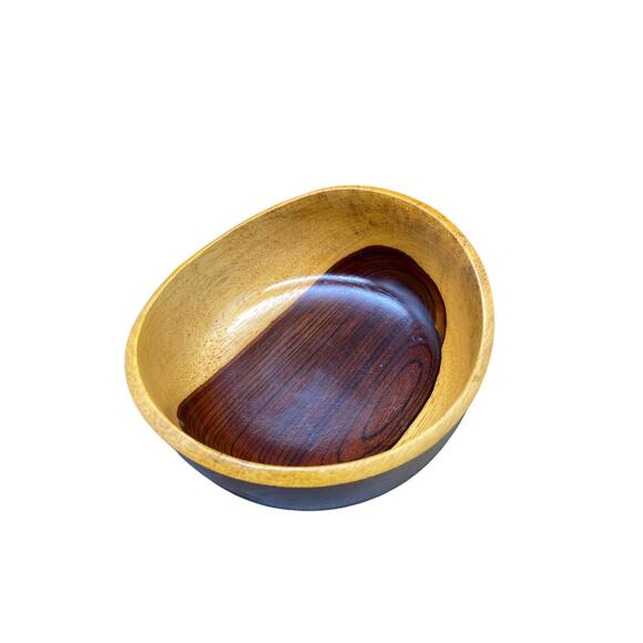Beautiful small two tone hand‎ turned wood bowl - Picture 3 of 7